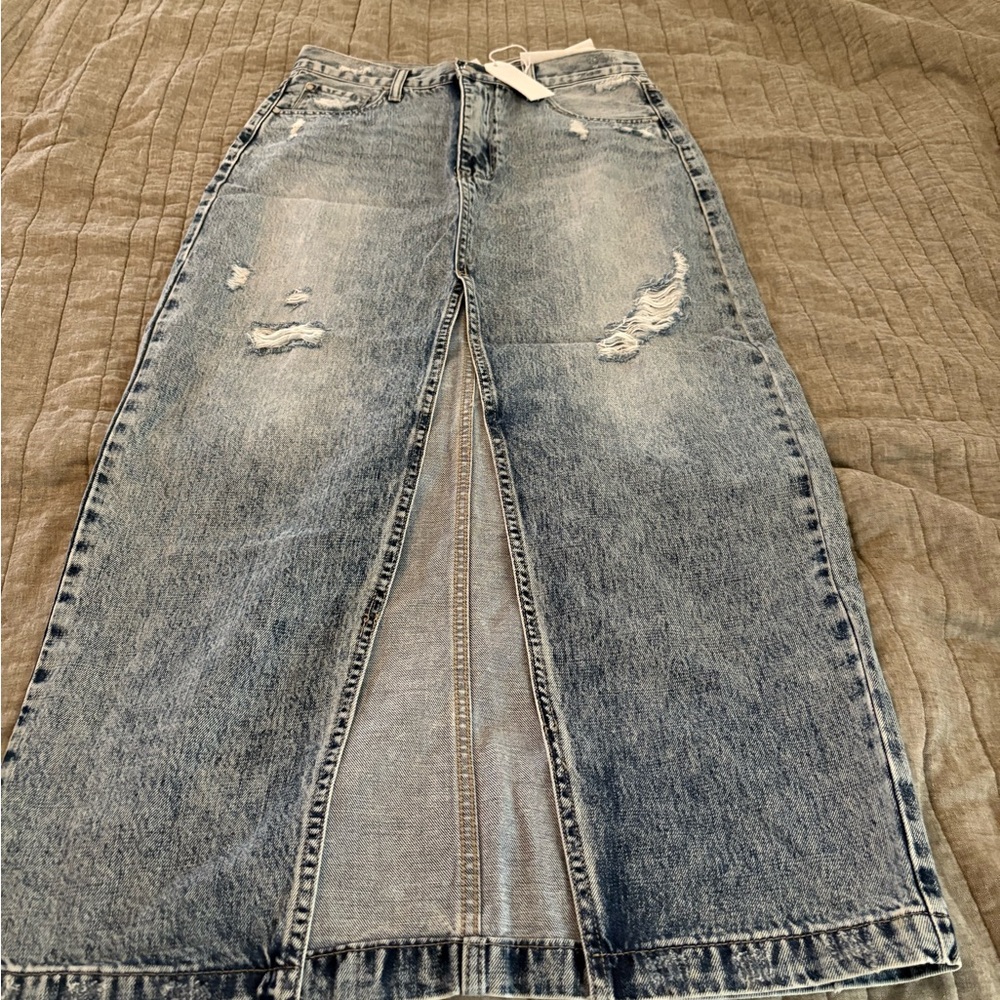 Petra Fashions Blue Distressed Denim Skirt (Petra 135 NWT)